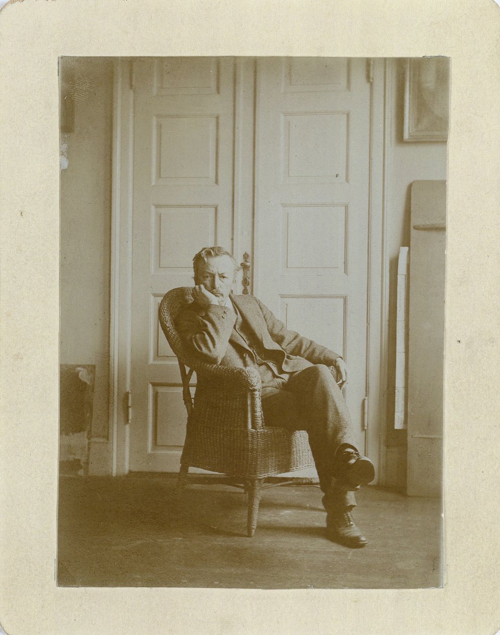 Vilhelm Hammershøi 1864-1916 portresi. by Unbekannt