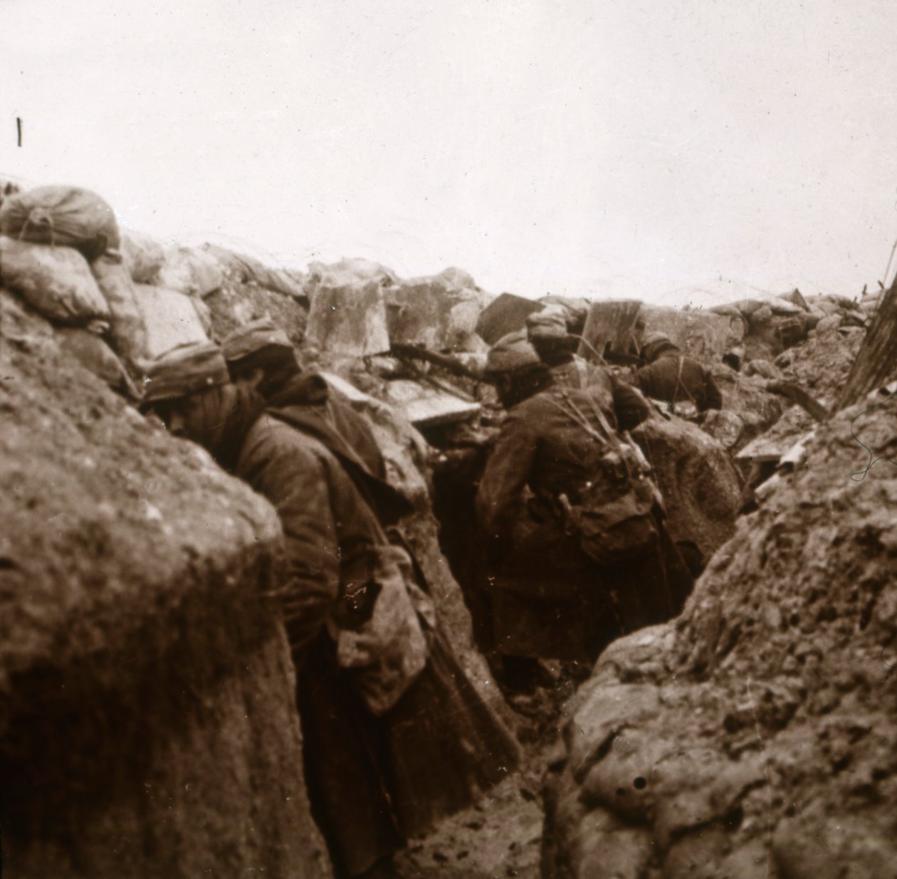 Saldırıya hazırlanıyor, Arne, Kuzey Fransa, c1914-c1918 by Unbekannt