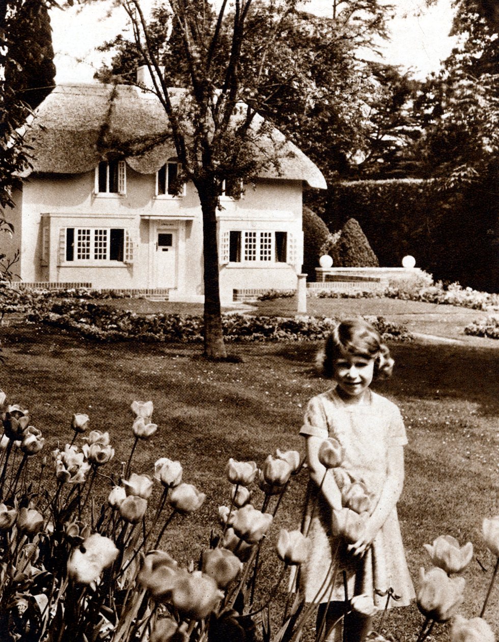 Prenses Elizabeth, geleceğin Büyük Britanya Kraliçesi II. Elizabeth, Windsor, 1930