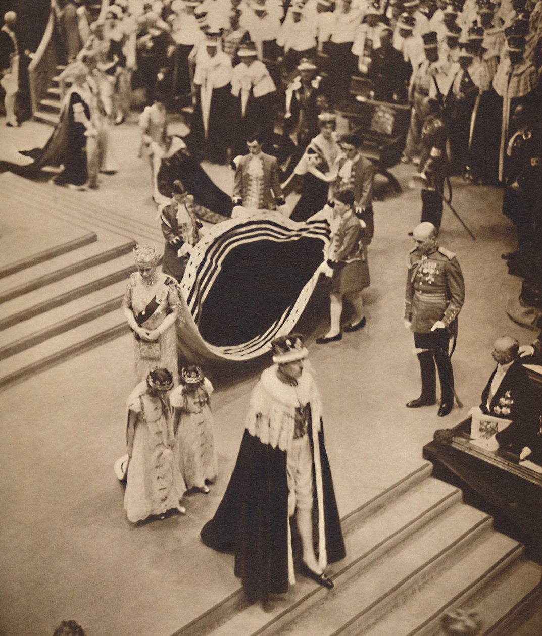 Kraliçe Mary Yaprakları, 12 Mayıs 1937 by Unbekannt