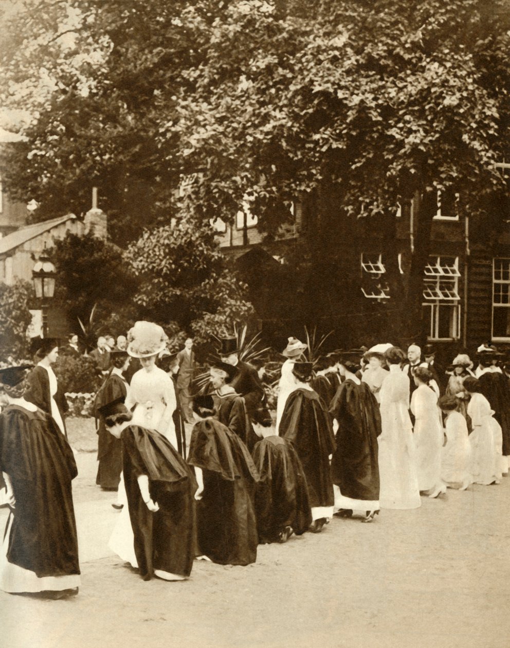 Queen Mary, Bedford Koleji