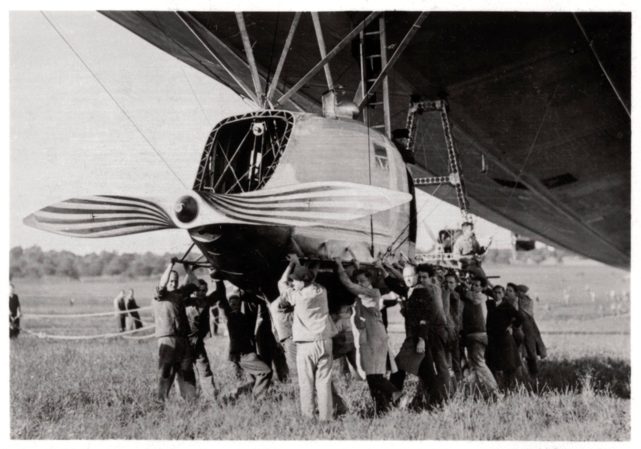 Arka gondol, Zeppelin LZ 127 Graf Zeppelin, 1933 by Unbekannt