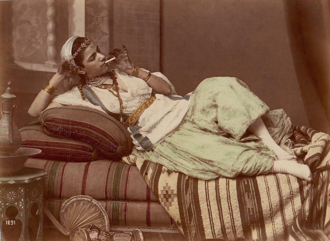 Yatan Kadın Sigara İçiyor, 1870-90. by Unbekannt