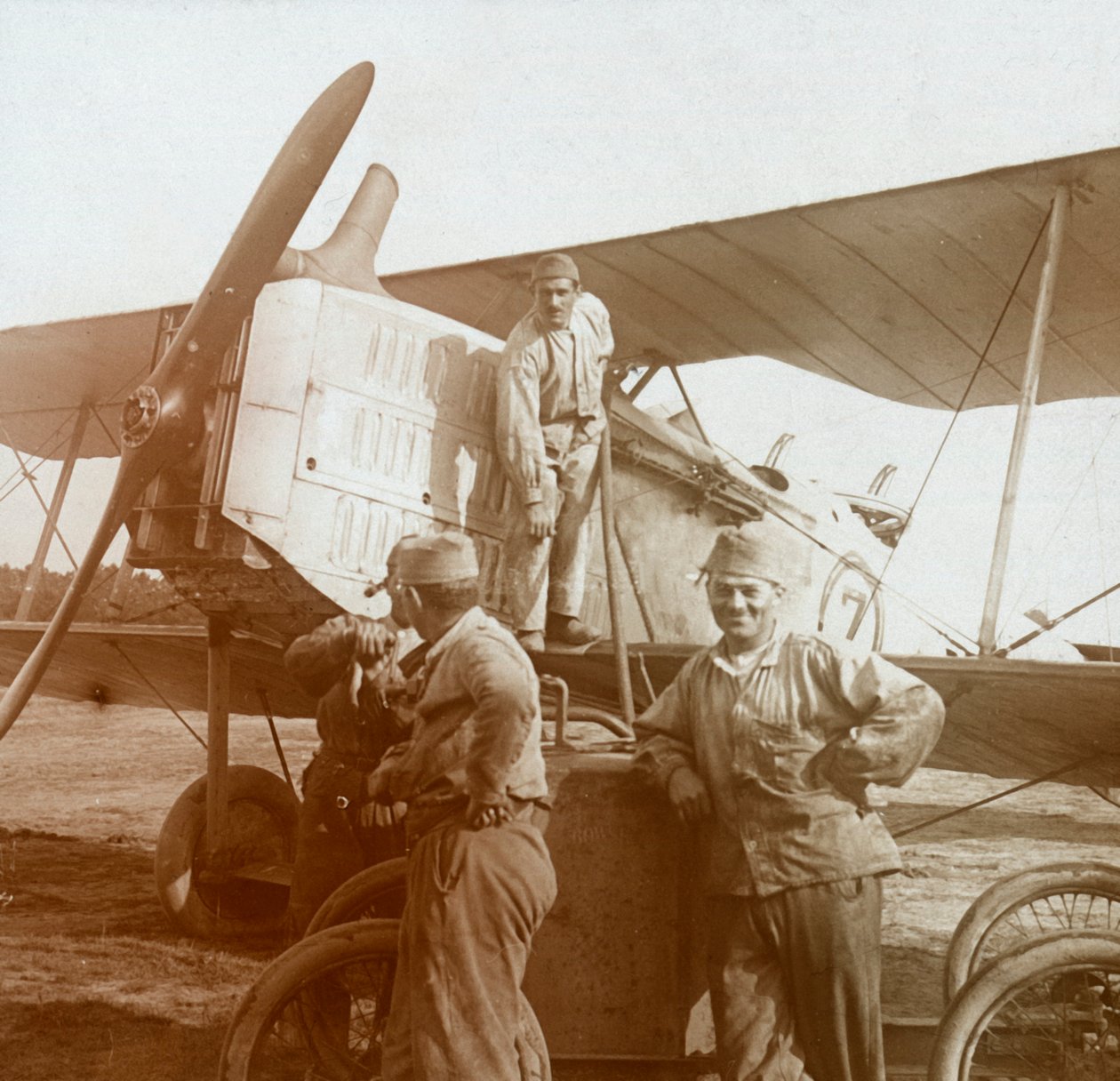 Yakıt ikmali çift kanatlı, c1914-c1918 by Unbekannt