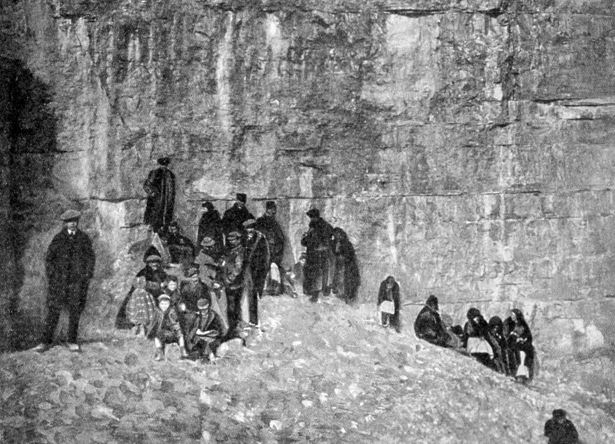Mülteciler, Belleville tepeleri, Verdun bombardımanı sırasında, Fransa, I. Dünya Savaşı, 1916 by Unbekannt