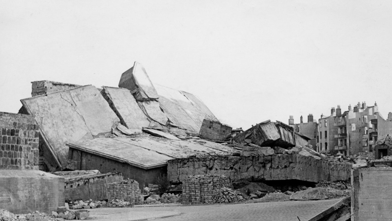 U-boat kaleminin kalıntıları, Kiel, Almanya, c1945-c1965 by Unbekannt