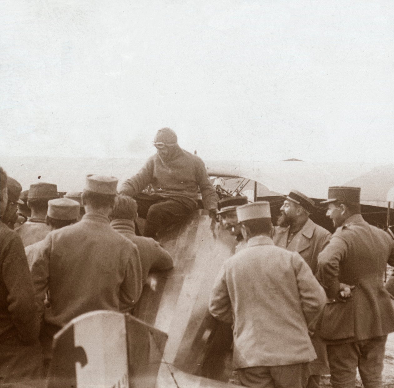 Bir görevden dönerken, c1914-c1918 by Unbekannt