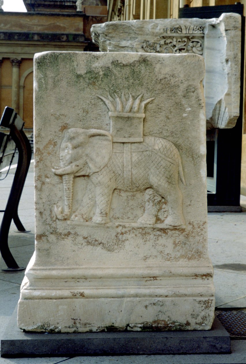Bir filin Roma kabartması by Unbekannt