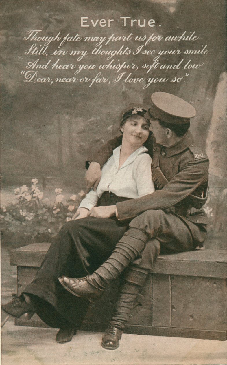 Bir asker ve sevgilisinin yer aldığı romantik kartpostal, c1914-18 by Unbekannt