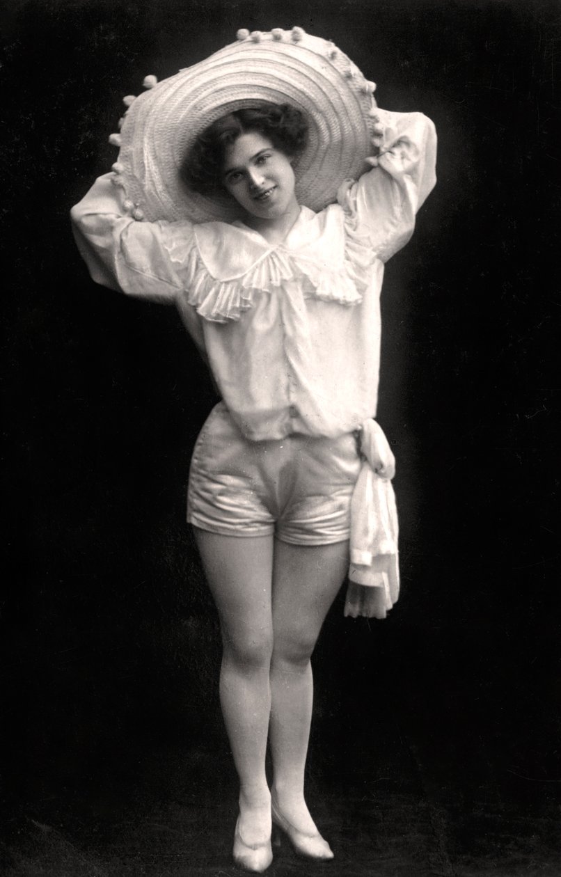Rosie Begarnie, İngiliz aktris, 1906 by Unbekannt