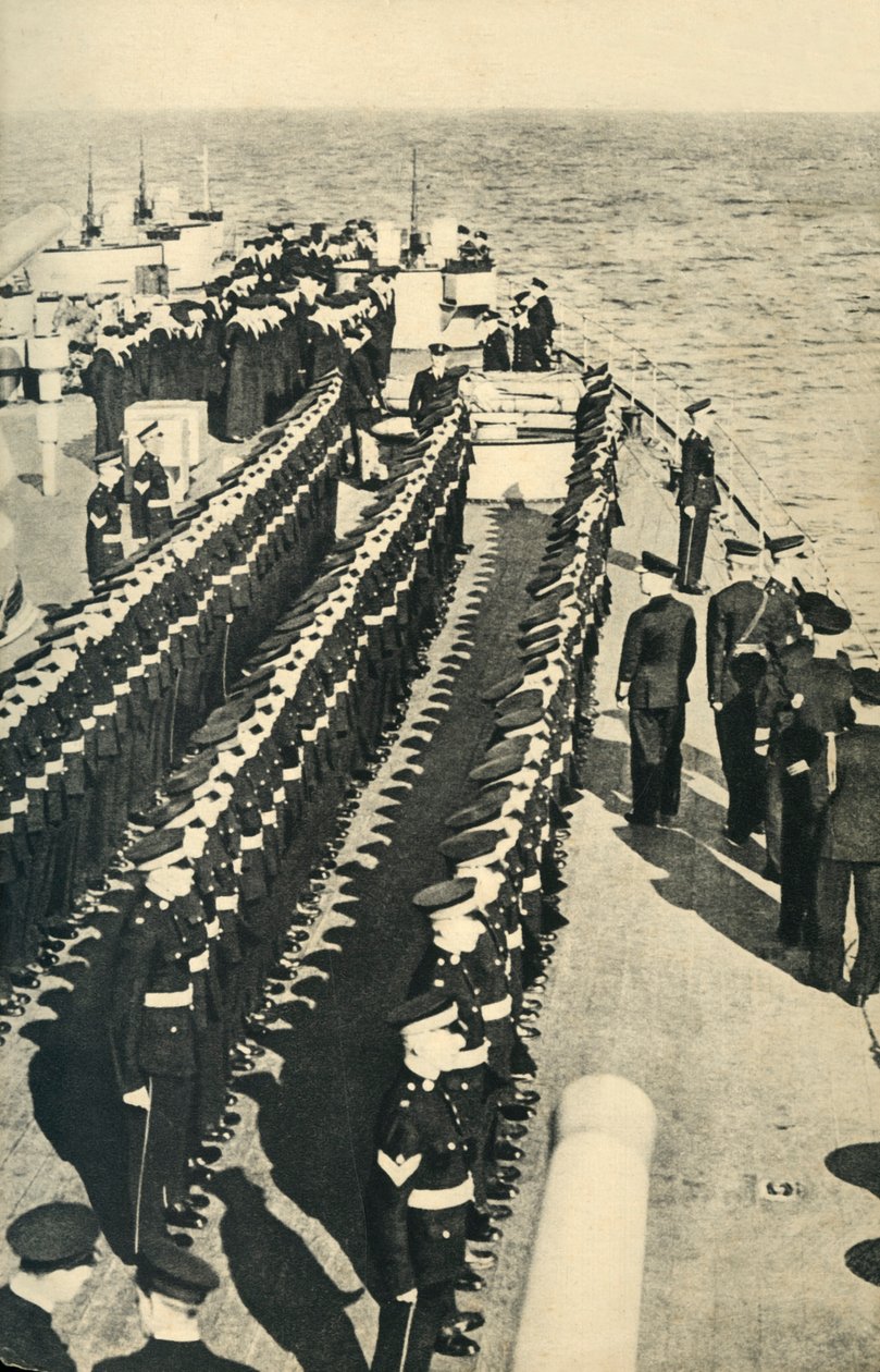 Kraliyet Deniz Piyadeleri, İkinci Dünya Savaşı, c1939-c1943 1944 bir gemide geçit töreni için sıraya girdi. by Unbekannt
