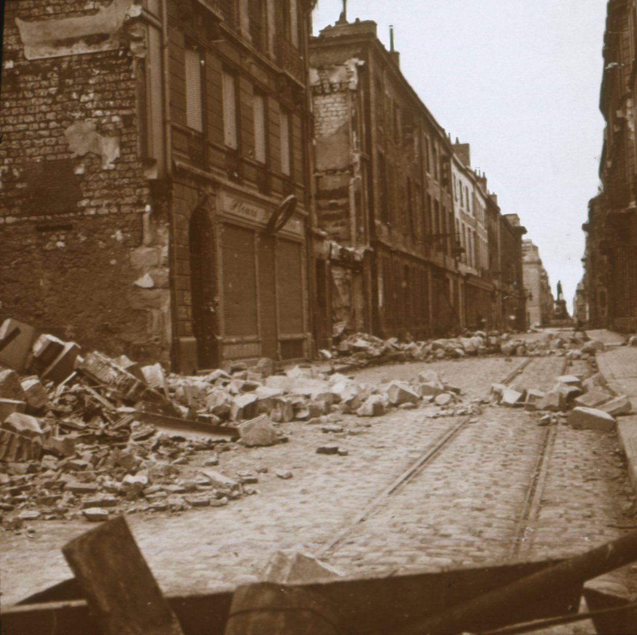 Rue Ceres, Reims, kuzey Fransa, c1914-c1918. by Unbekannt