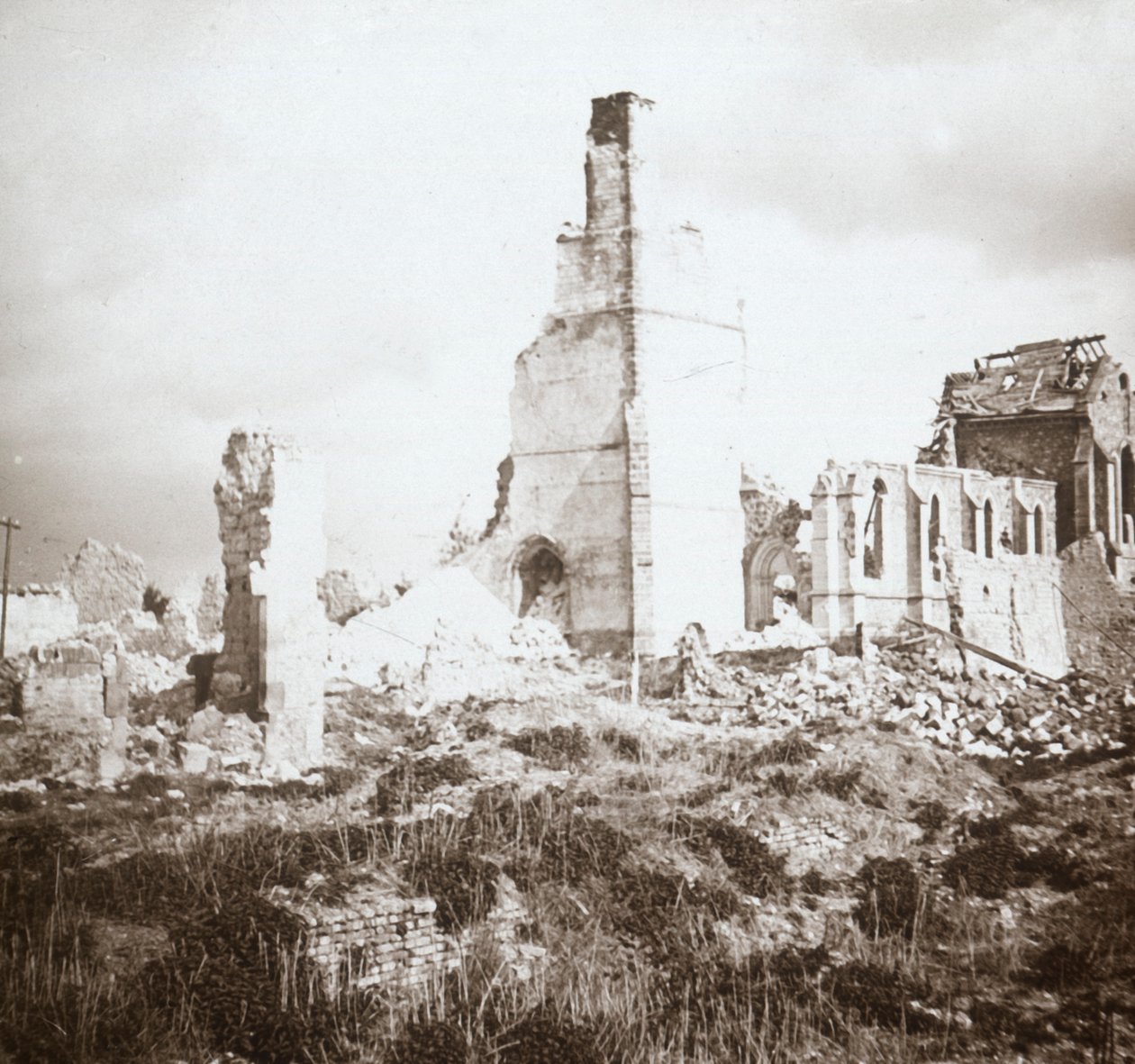 Harap kilise, Chauny, kuzey Fransa, c1914-c1918 by Unbekannt