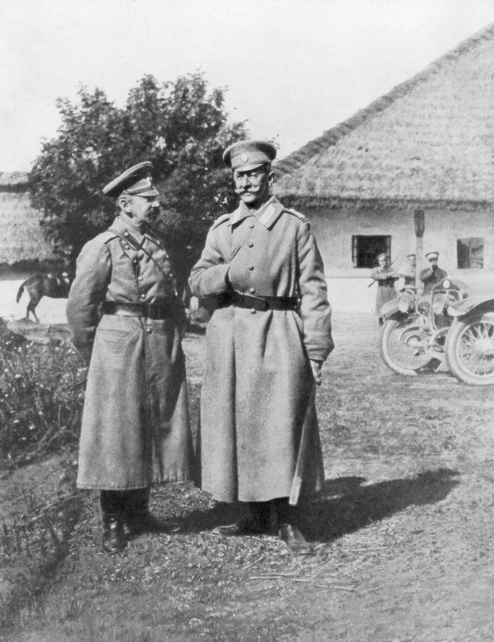 Rus Generalleri Gurko ve Brusilov, 1917 by Unbekannt