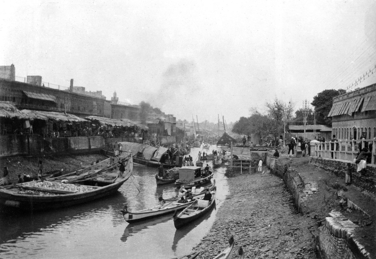 Whitely köprüsünden bir sahne, Ashar, Irak, 1917-1919 by Unbekannt