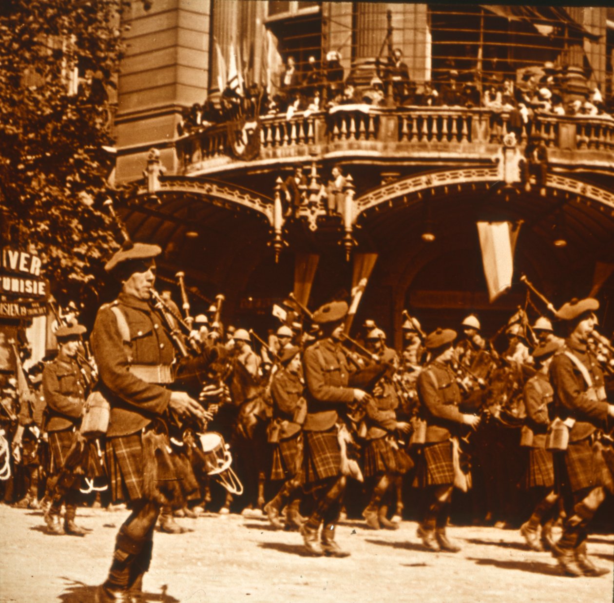 İskoç askerleri, 14 Temmuz 1919 by Unbekannt