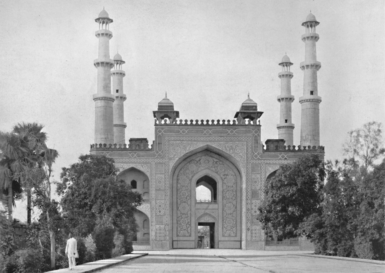 Sikandra. Ekber Mezarı Geçidi, c1910. by Unbekannt