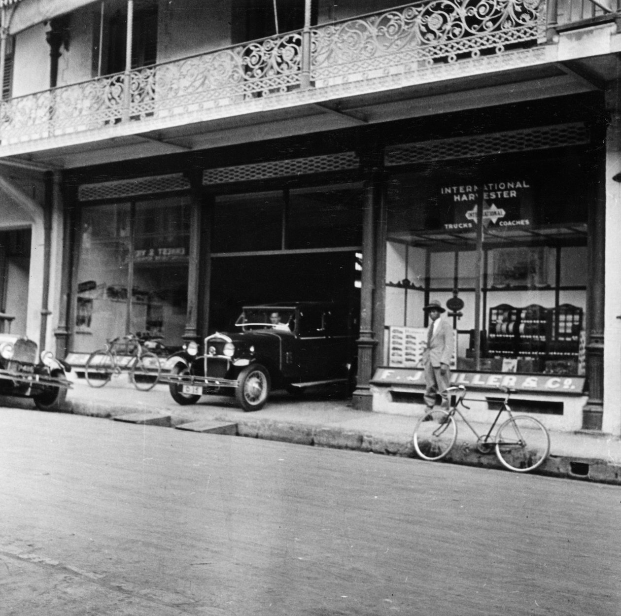 Singer otomobil galerisi, İspanya Limanı, Trinidad, Trinidad ve Tobago, 1931 by Unbekannt