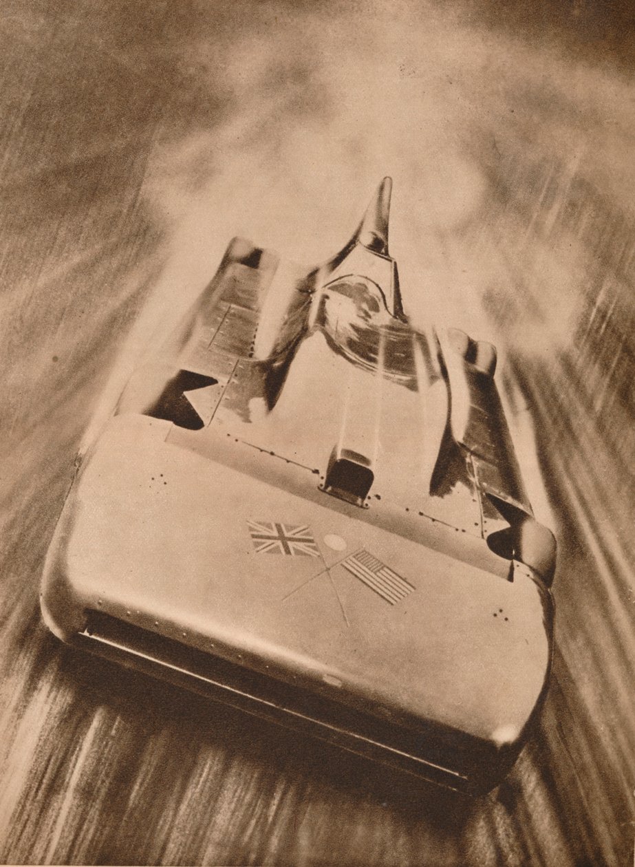 Sir Malcolm Campbell 'Mavi Kuş'ta yüksek hızda, 1935 by Unbekannt