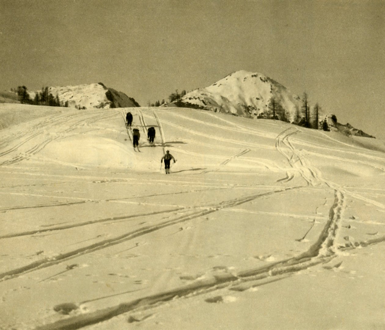 Totes Gebirge dağlarında kayak yapmak, Avusturya, c1935. by Unbekannt
