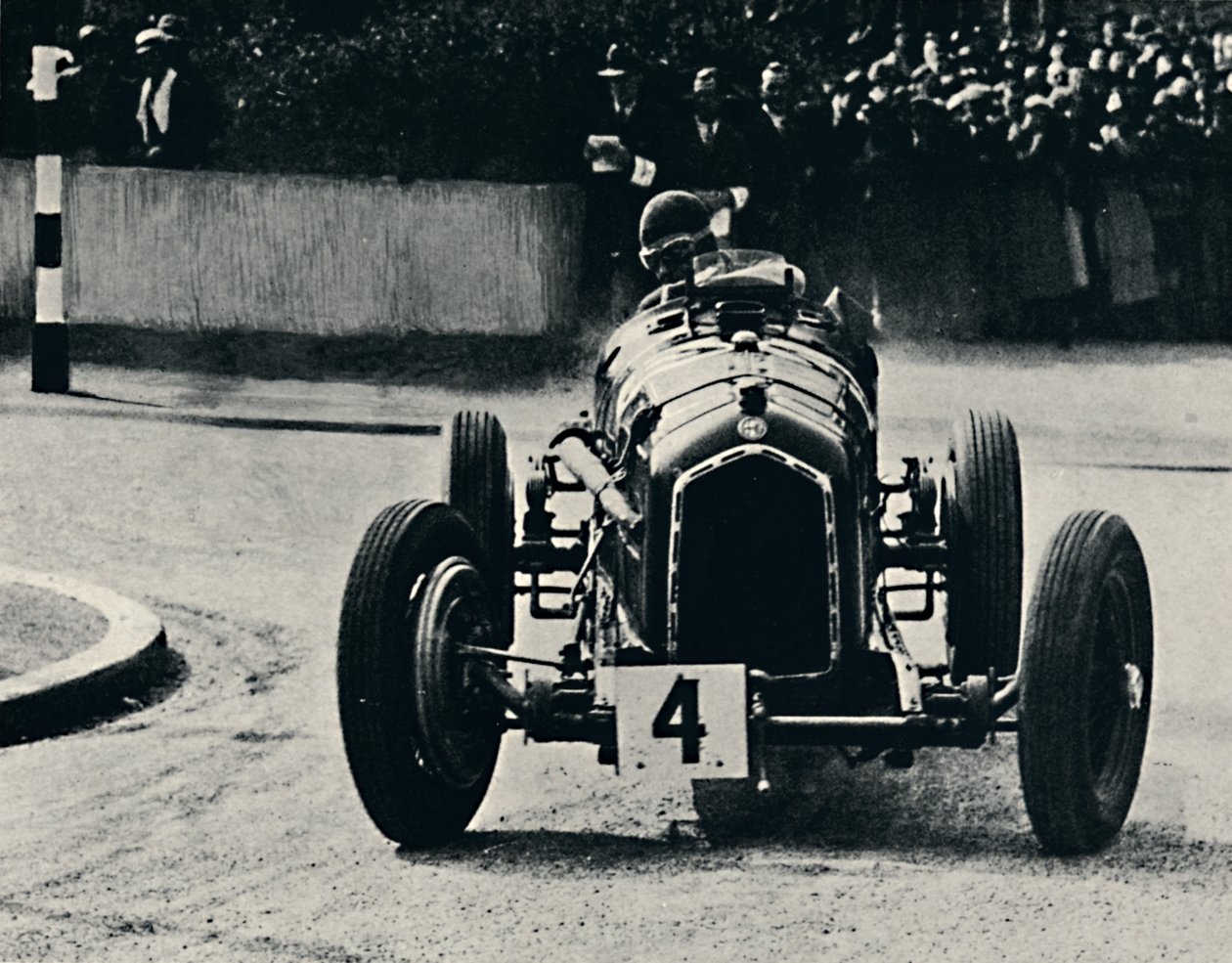 IOM Race'de akıllı viraj: The Hon. Brian Lewis, 1937 by Unbekannt