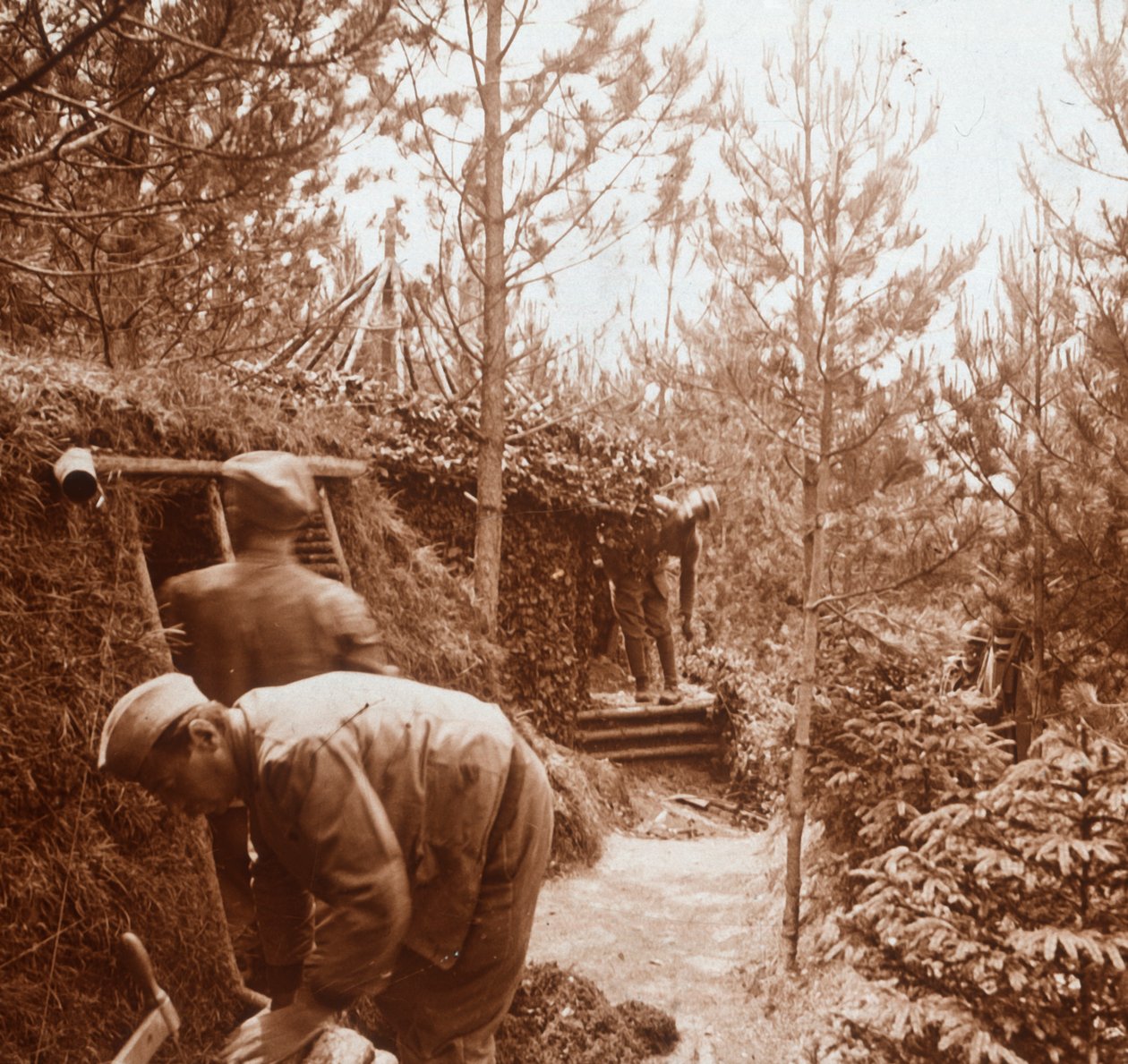 Toprakla kaplı sığınaklardaki askerler, Genicourt, kuzey Fransa, c1914-c1918 by Unbekannt