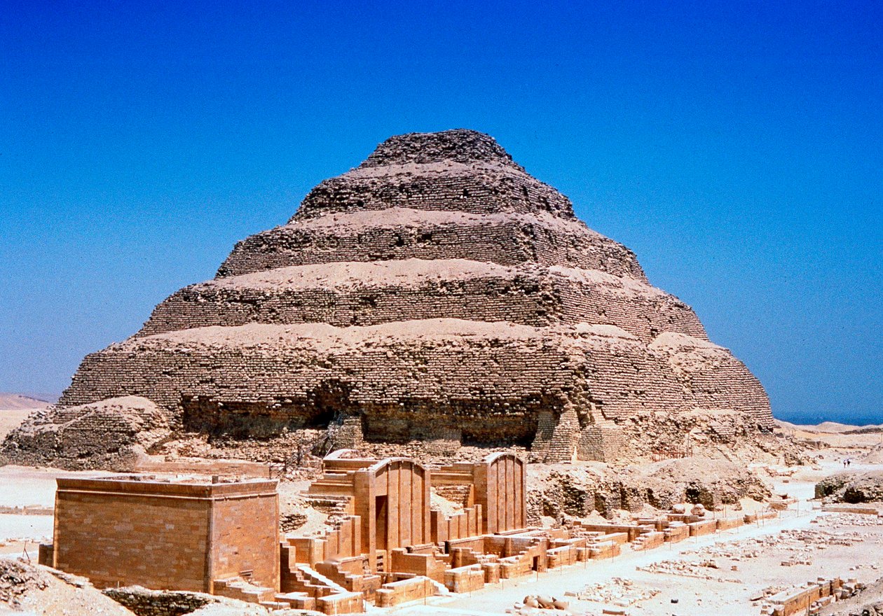Kral Djoser Zozer'in Adım Piramidi, Saqqara, Mısır, 3. Hanedan, MÖ c2613 by Unbekannt