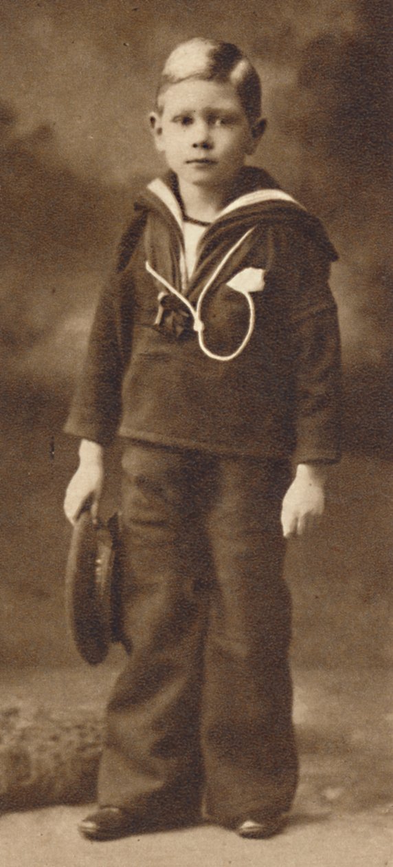 Denizci kıyafeti giymiş - Prens Albert altı yaşında, c1901 1937 by Unbekannt