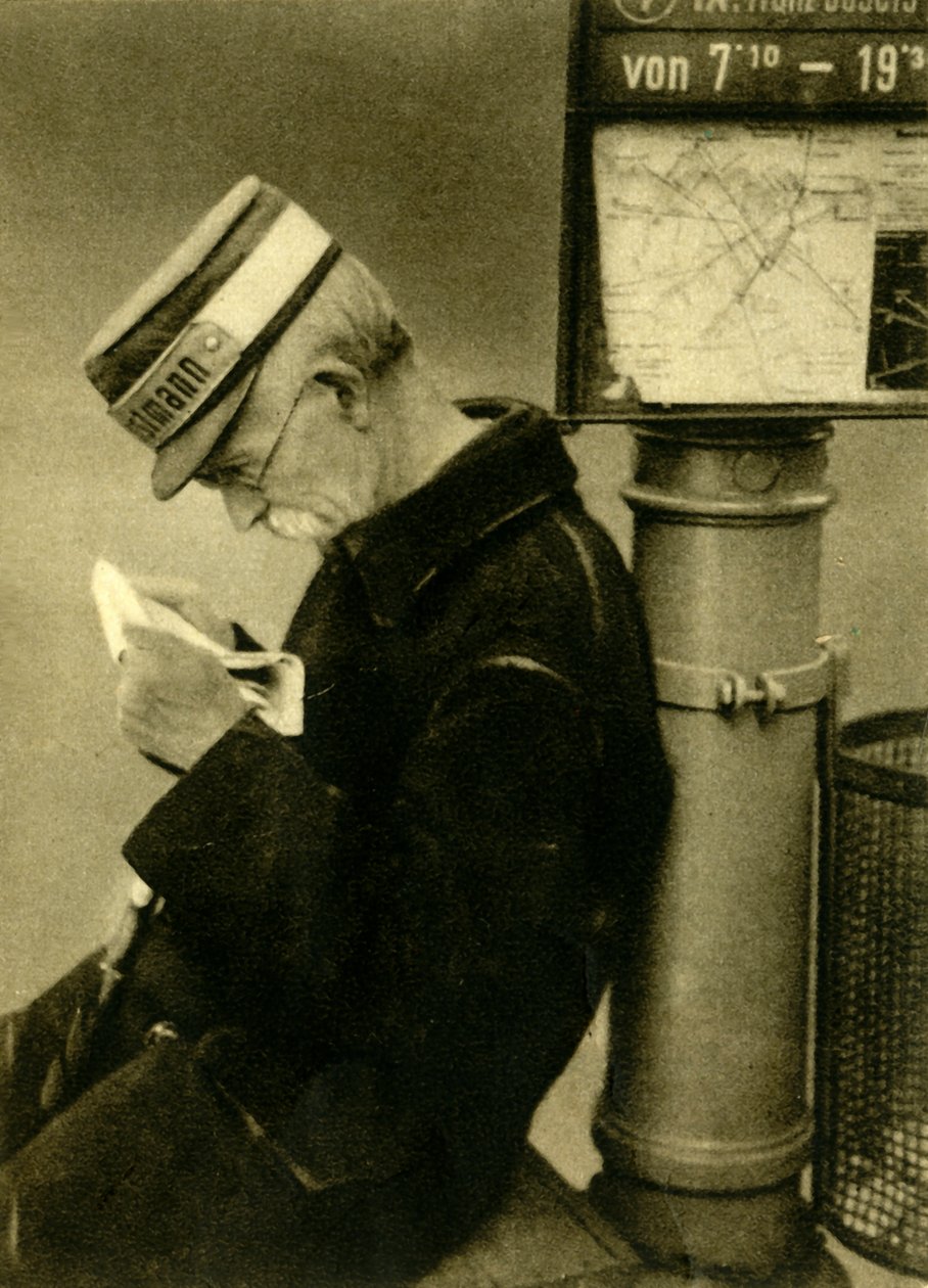 Sokak sahnesi, Viyana, Avusturya, c1935. by Unbekannt