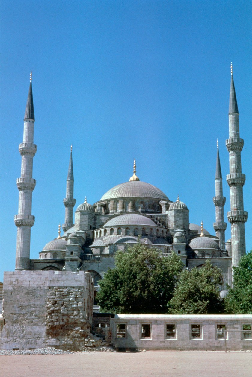 Sultan Ahmed Camii, Sultanahmet Camii, kuzey yüksekliği, İstanbul, Türkiye by Unbekannt