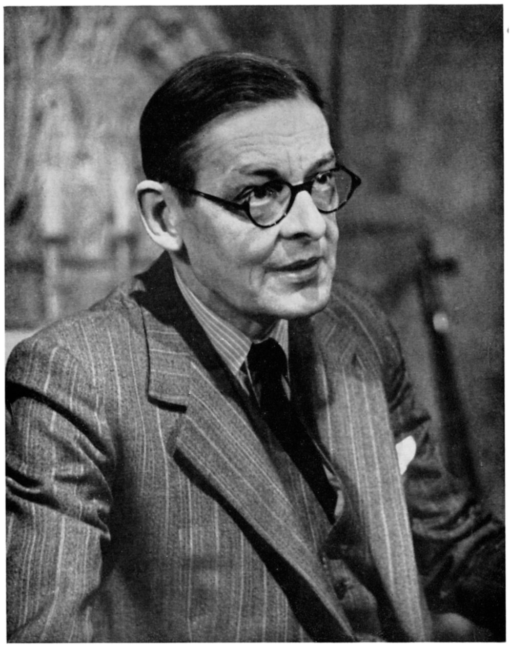 TS Eliot, Amerika doğumlu İngiliz şair oyun yazarı ve eleştirmen, 1950