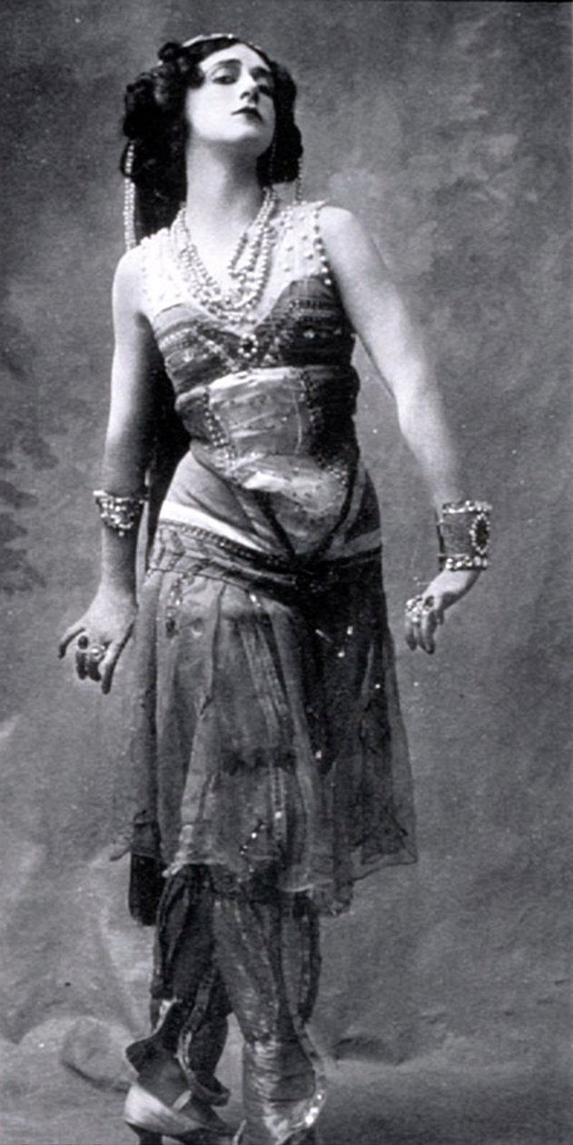Tamara Karsavina, Rus balerin, 1911 by Unbekannt