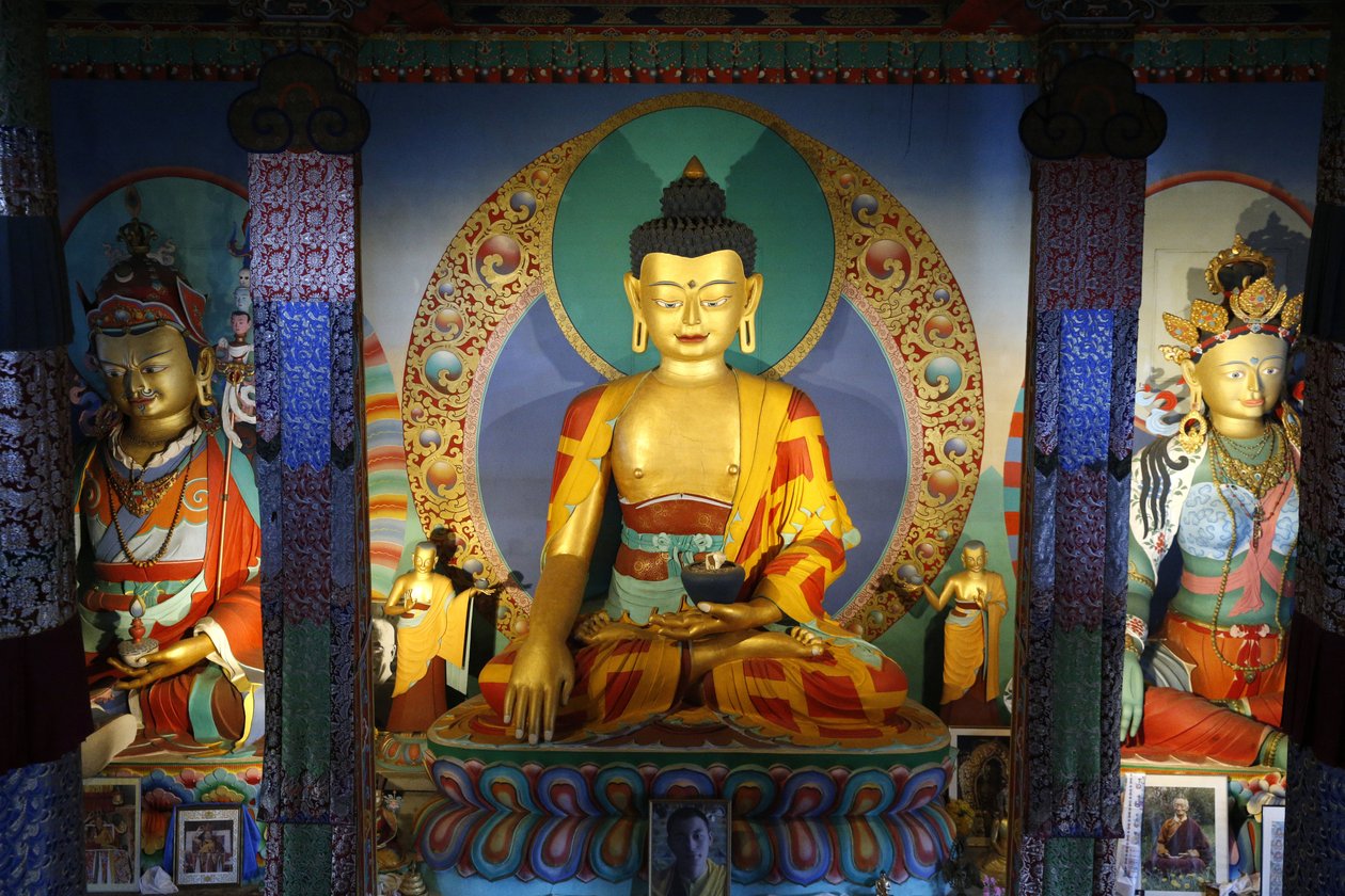 Bin Buda Tapınağı Dashang Kagyu Ling cemaati Shakyamuni Buddha, La Boulaye, Fransa by Unbekannt