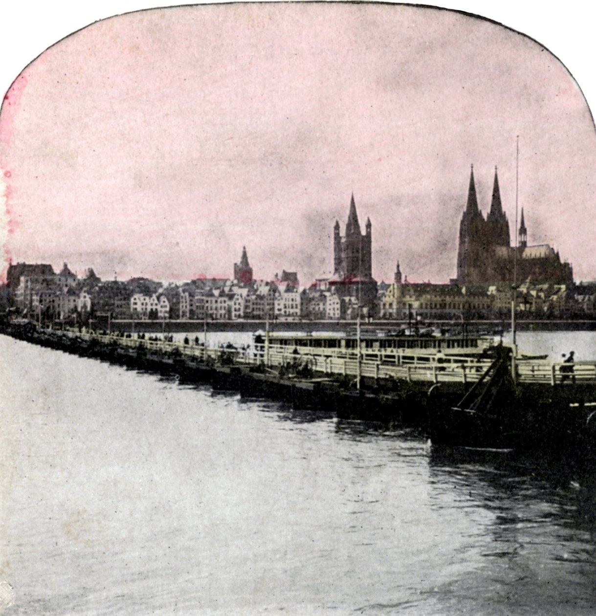 Ren Nehri Üzerindeki Tekneler Köprüsü, Köln, Almanya, 20. yüzyılın başlarında by Unbekannt