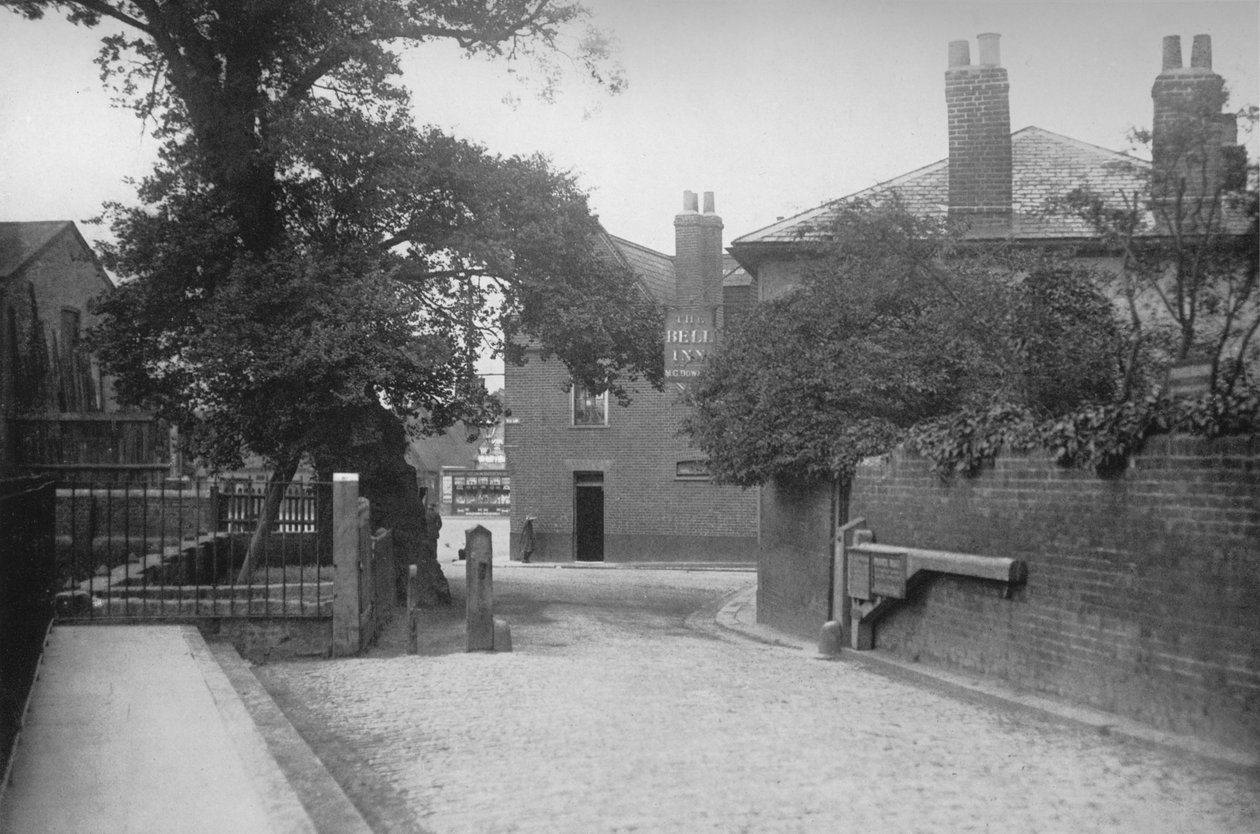 The Causeway, Wandsworth, Pound