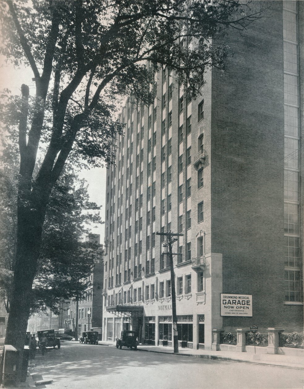 Drummond Tıp Binası, Montreal, Kanada, 1932 by Unbekannt
