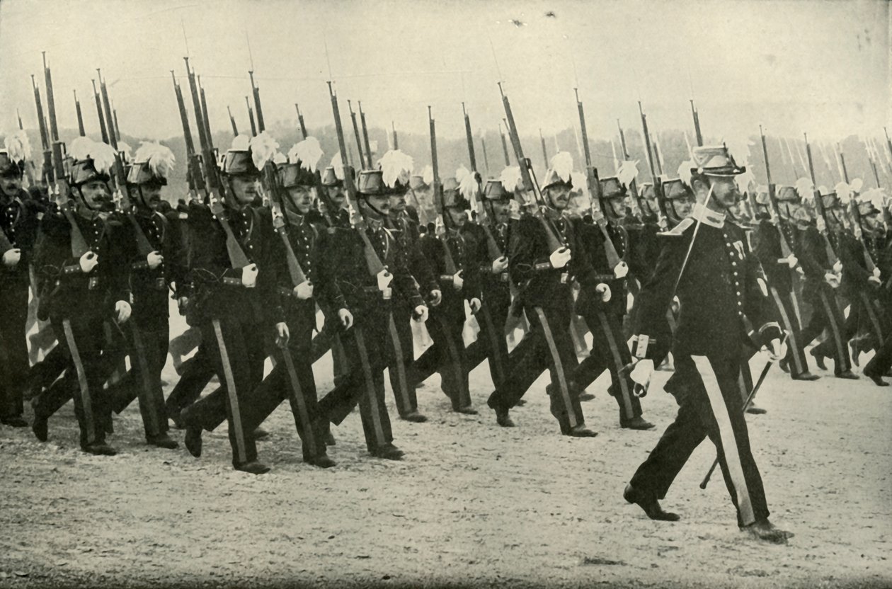 Fransız Ordusu Subayı Hazırlanıyor, 1919. by Unbekannt