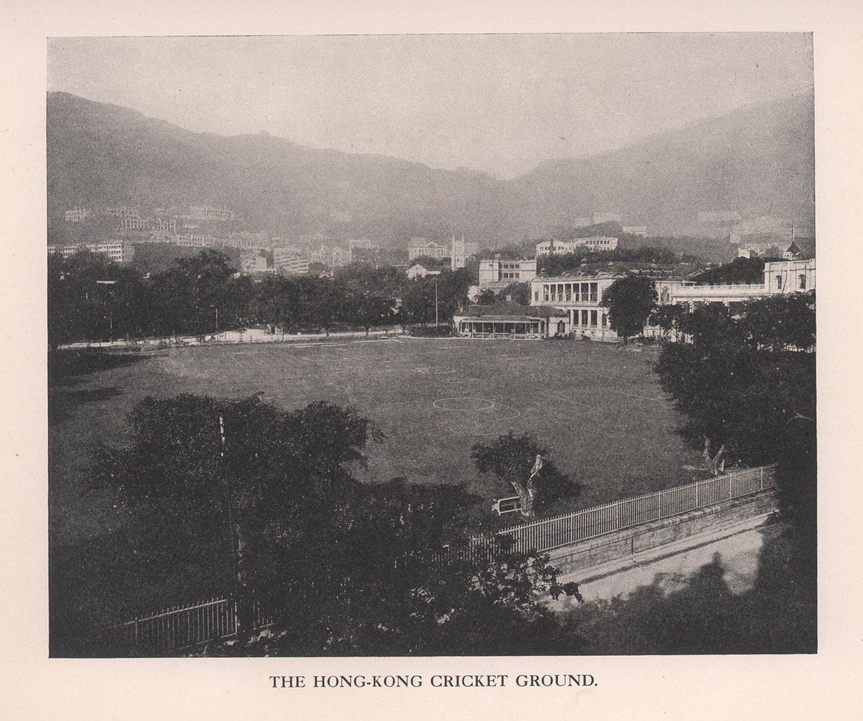 Hong Kong Kriket Sahası, 1912. by Unbekannt