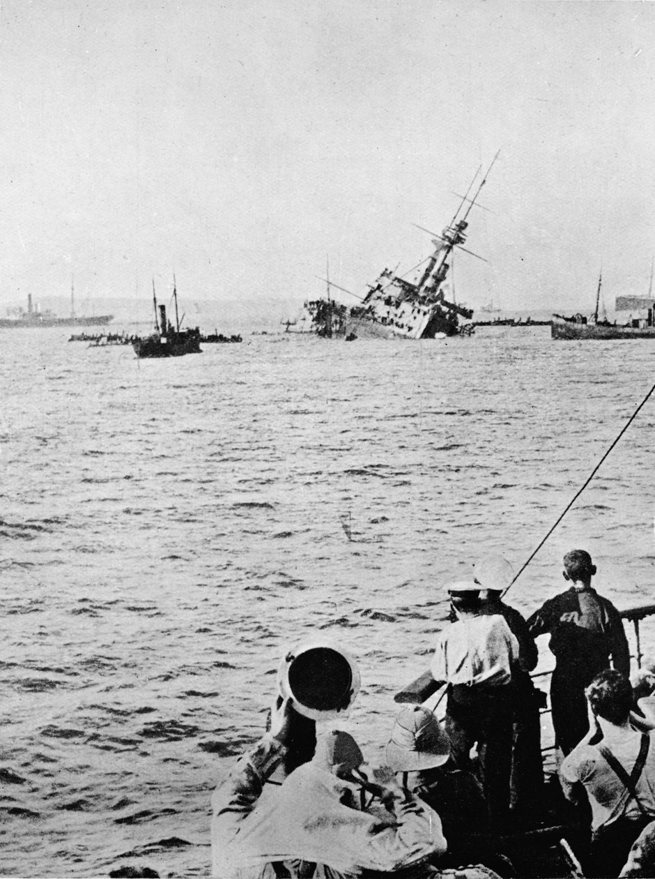 Majestic, bir düşman denizaltısı tarafından torpidolandıktan sonra batıyor, 1915 by Unbekannt