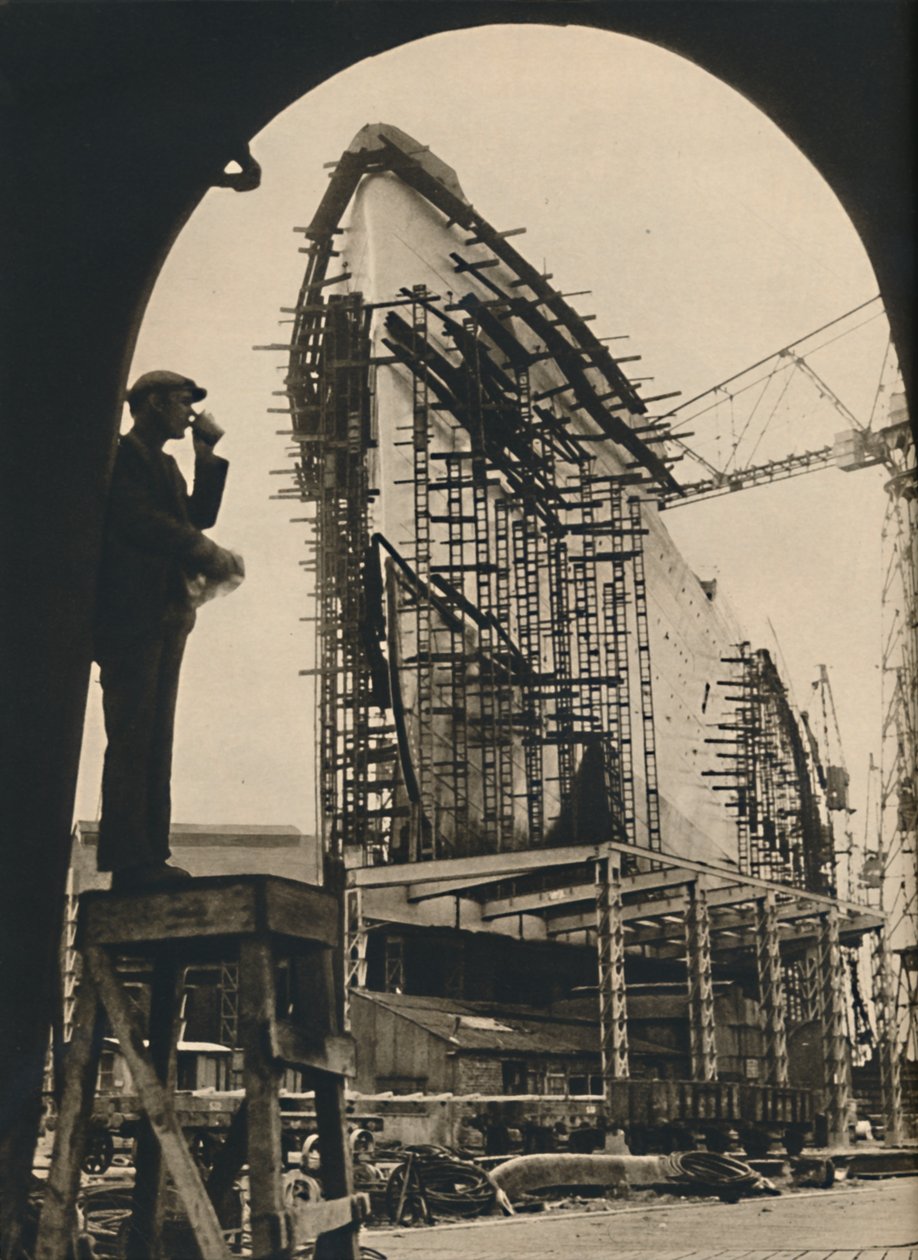 Massive Hull, kısmen yerleştirilmiş, 1930-1934, 1936 by Unbekannt