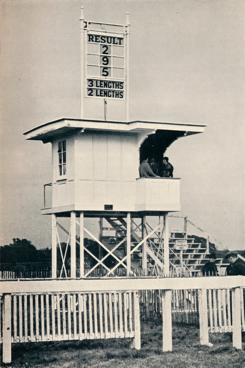 Yeni Yargıçlar Kutusu, Kempton Park, c1940 by Unbekannt