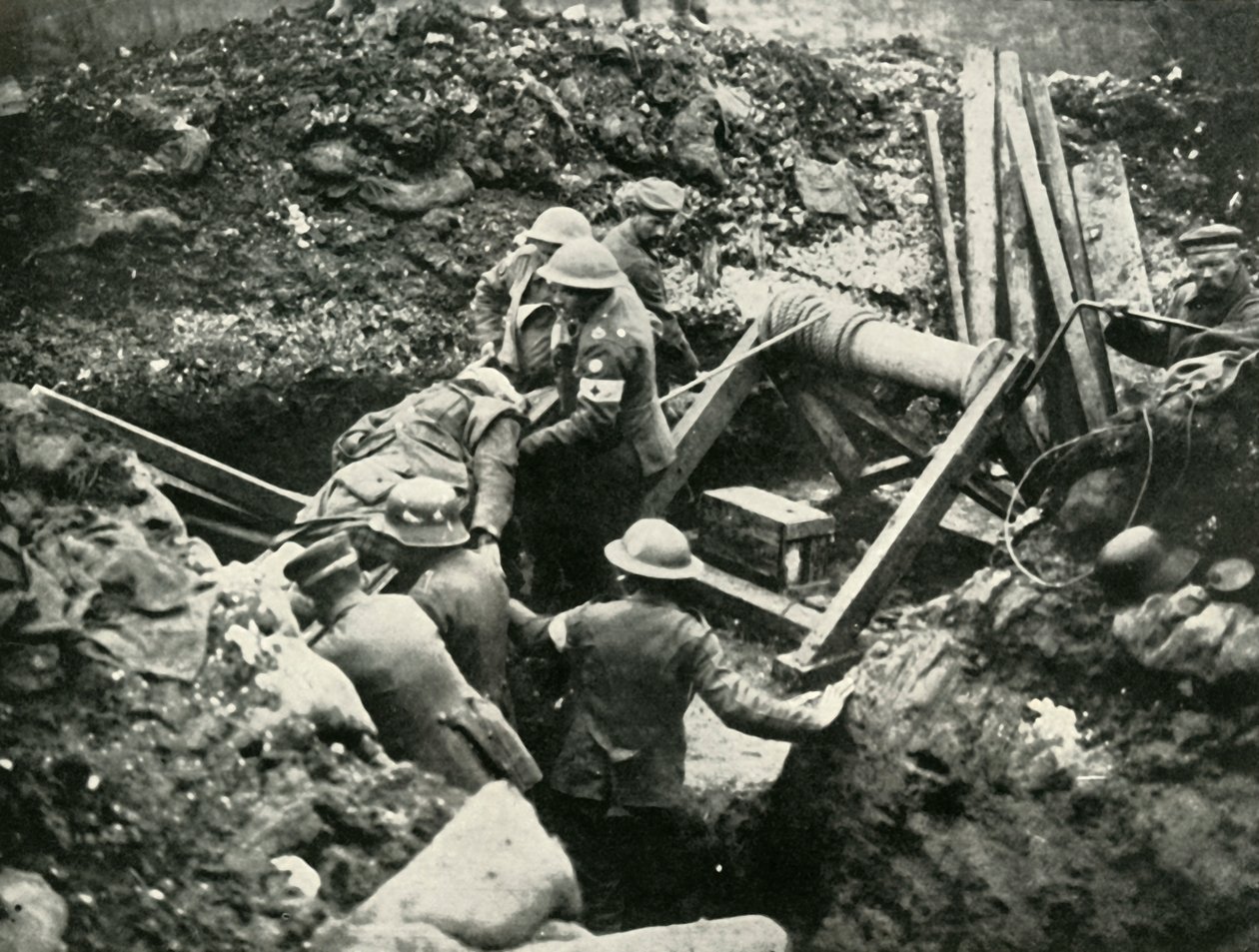 Cambrai Cephesinde Taarruz: Tuhaf Bir Savaş Olayı, 1919. by Unbekannt