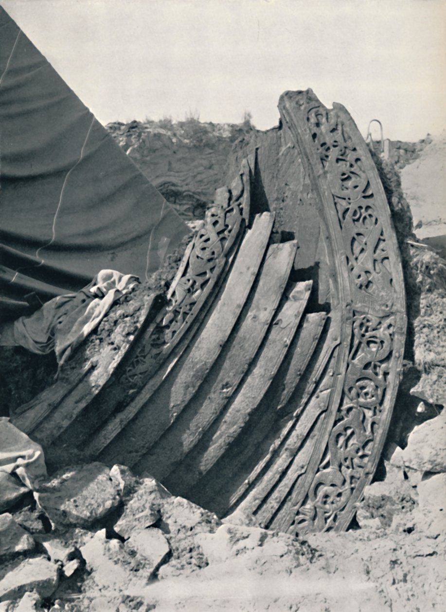 1935 sap ve korkuluk üzerinde oyma gösteren höyükte Oseberg gemisi, by Unbekannt