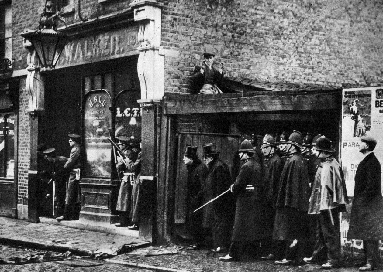 Sidney Caddesi kuşatması, Whitechapel, Londra, 1911, 1935 by Unbekannt
