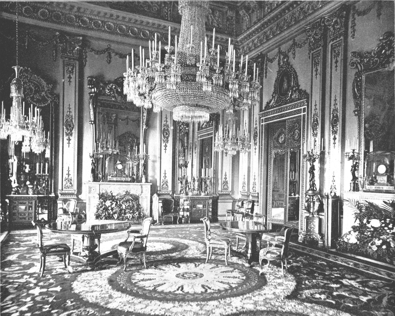 Beyaz Çizim Odası, Buckingham Sarayı, Londra, 1894. by Unbekannt