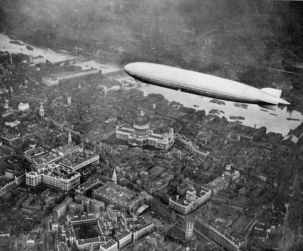 Graf Zeppelin zeplin Londra üzerinde, Ağustos 1931 1936 by Unbekannt