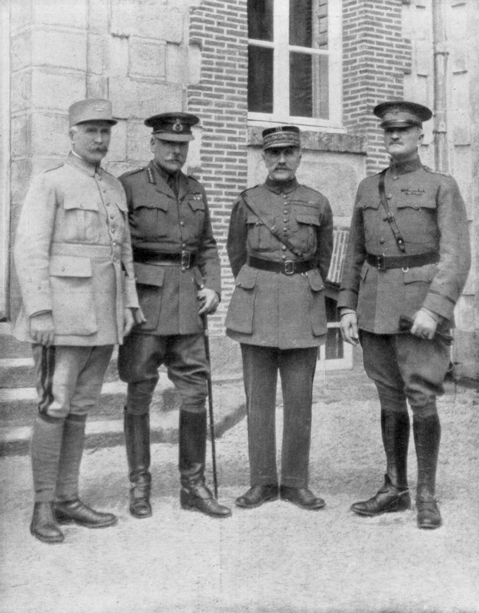 Dört Müttefik komutan, Chateau Bombon, Fransa, 1918 by Unbekannt