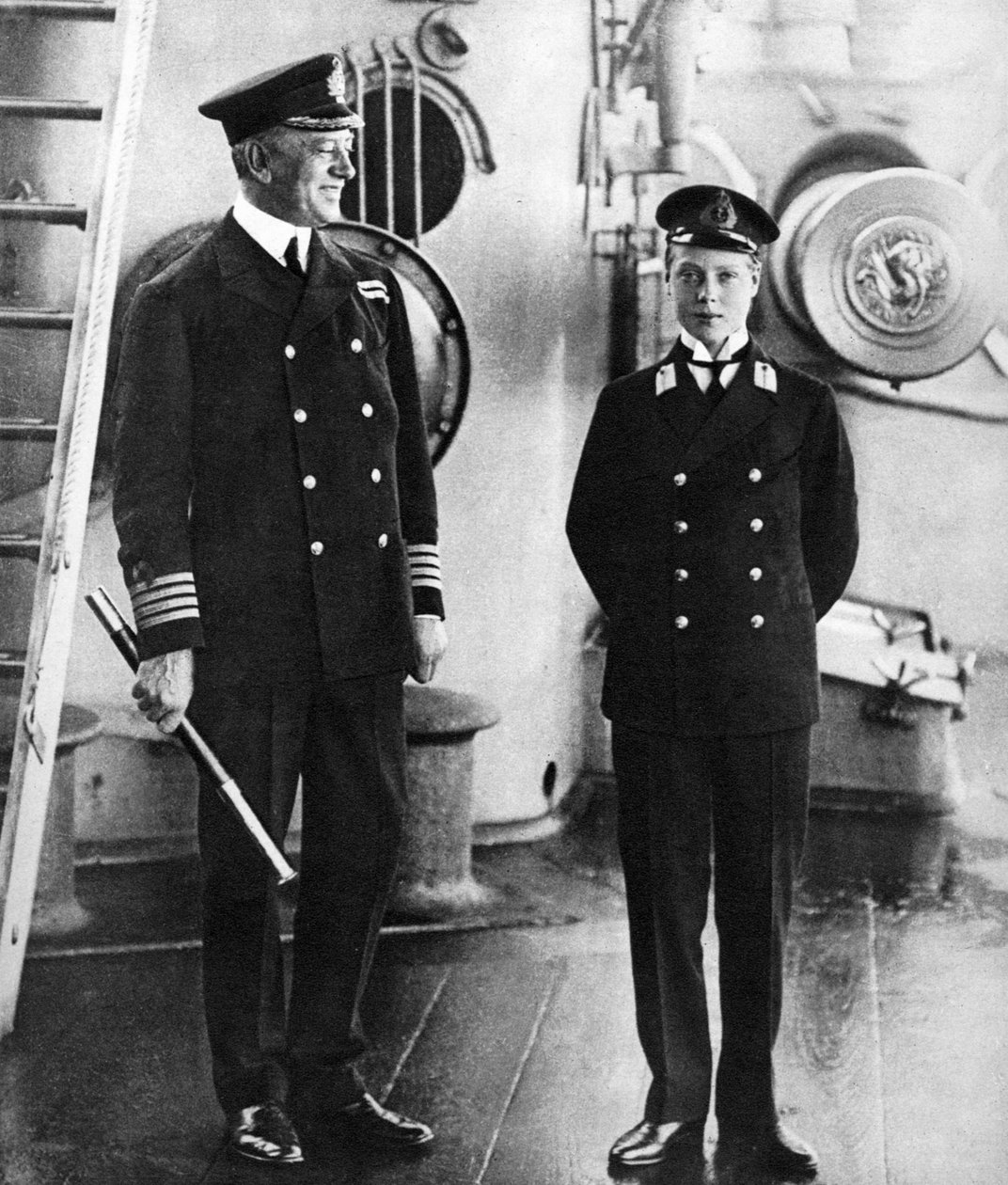 Gelecekteki Kral Edward VIII, HMS Hindustan