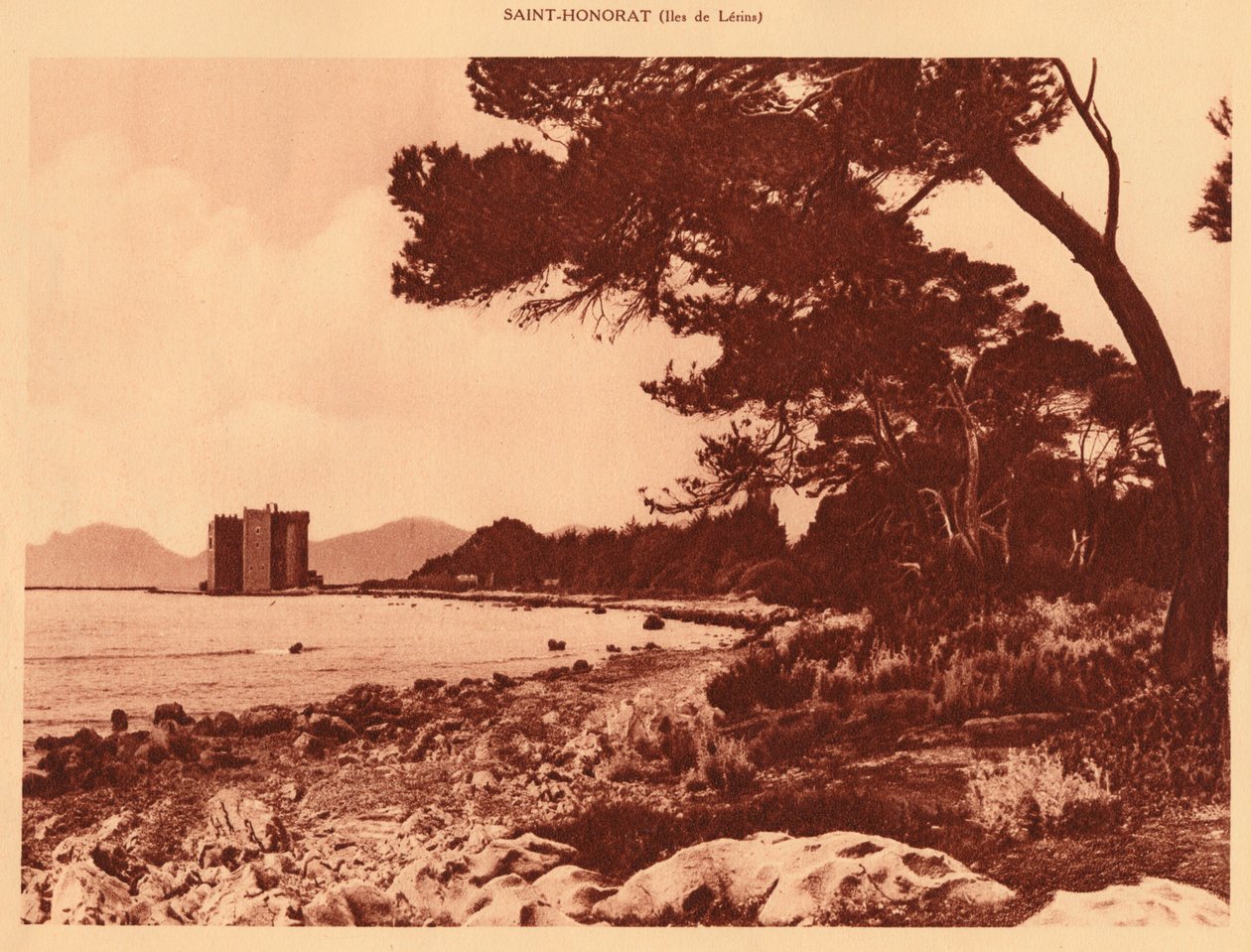 Eski Manastır, Saint-Honorat, 1930. by Unbekannt