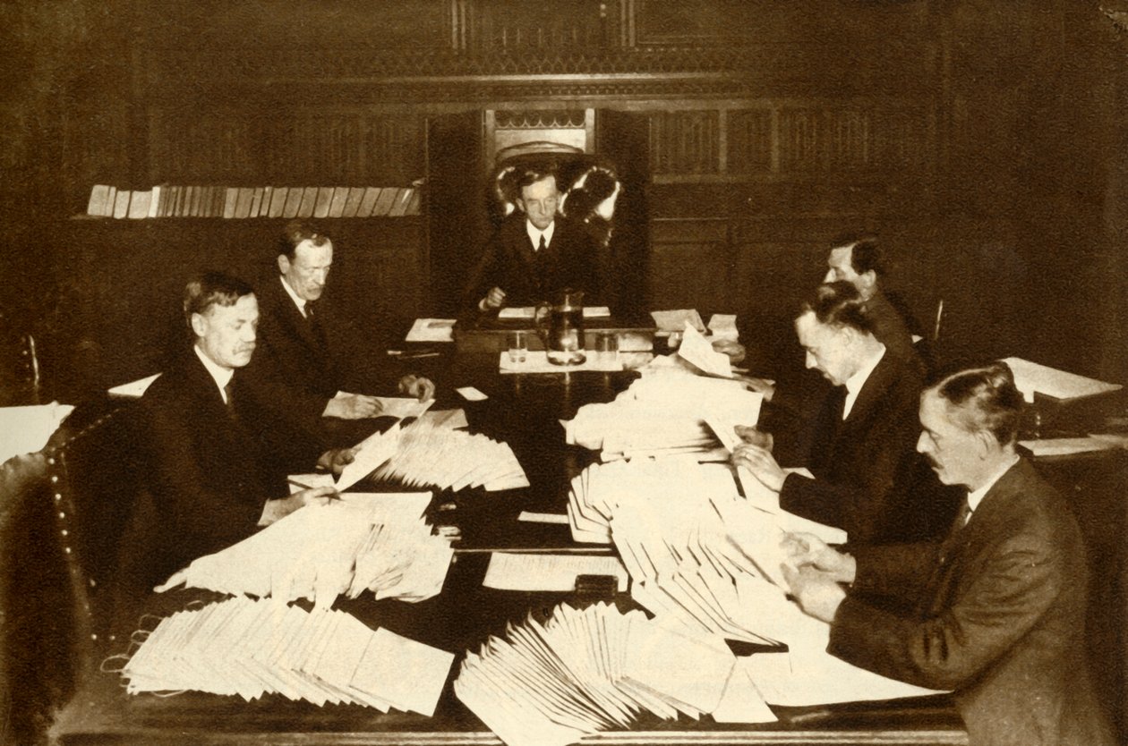Lord Chancellors ofisindeki sahne... Genel Seçim, 1923, 1935. by Unbekannt